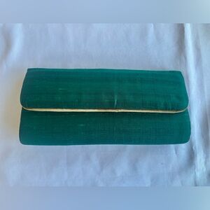 Vintage Countess Beautiful Green Hand Woven Pure Silk Clutch